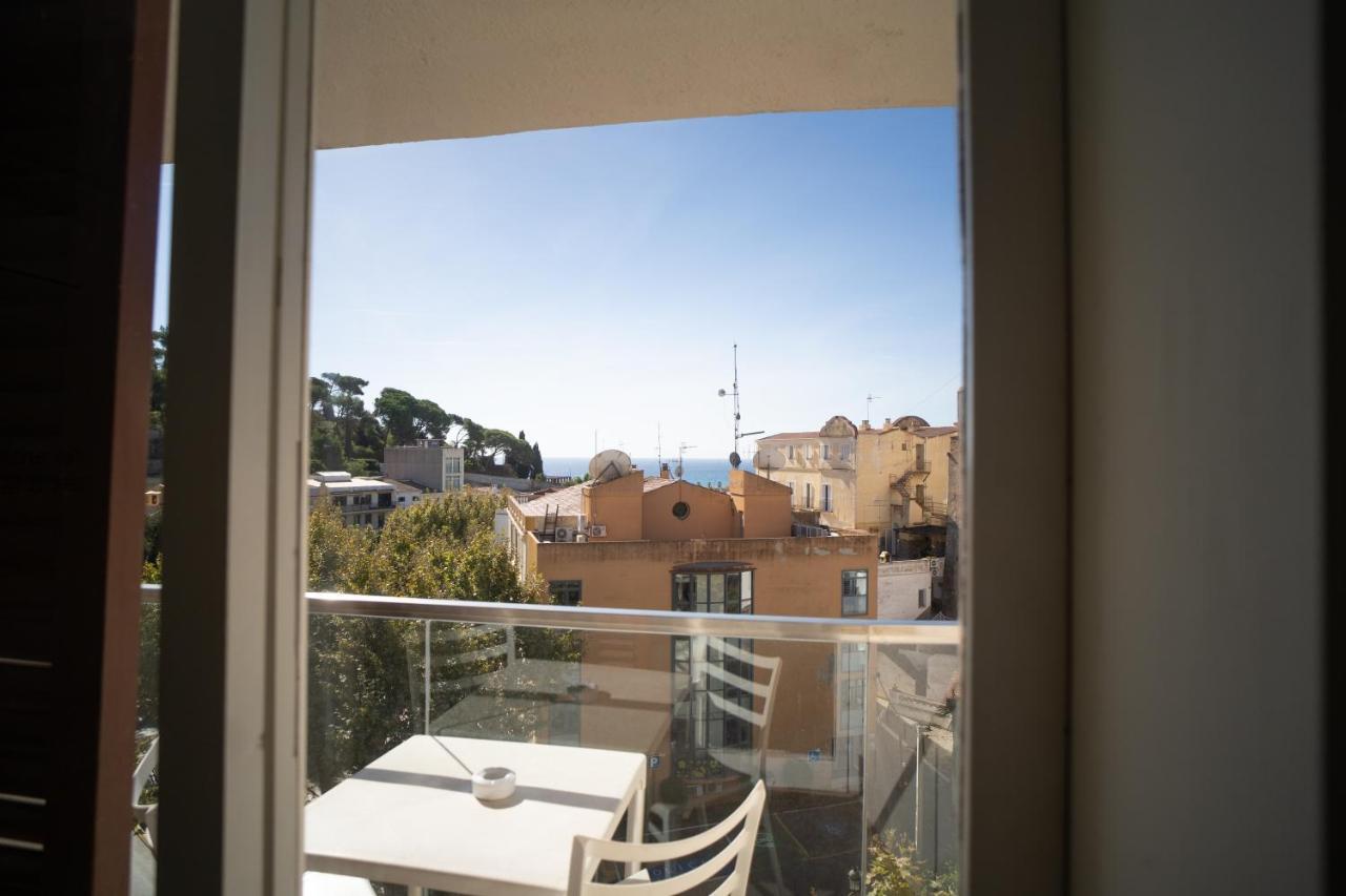 קאלדס ד'אסטרק Dynamic Hotels Caldetes Barcelona מראה חיצוני תמונה